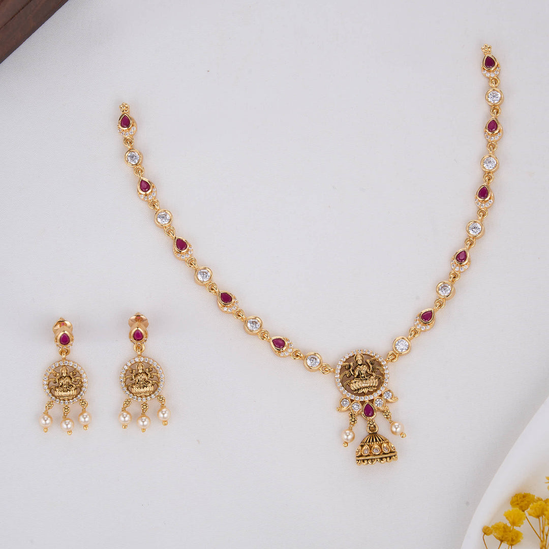 Elegant Divine Nagas Short Necklace Set