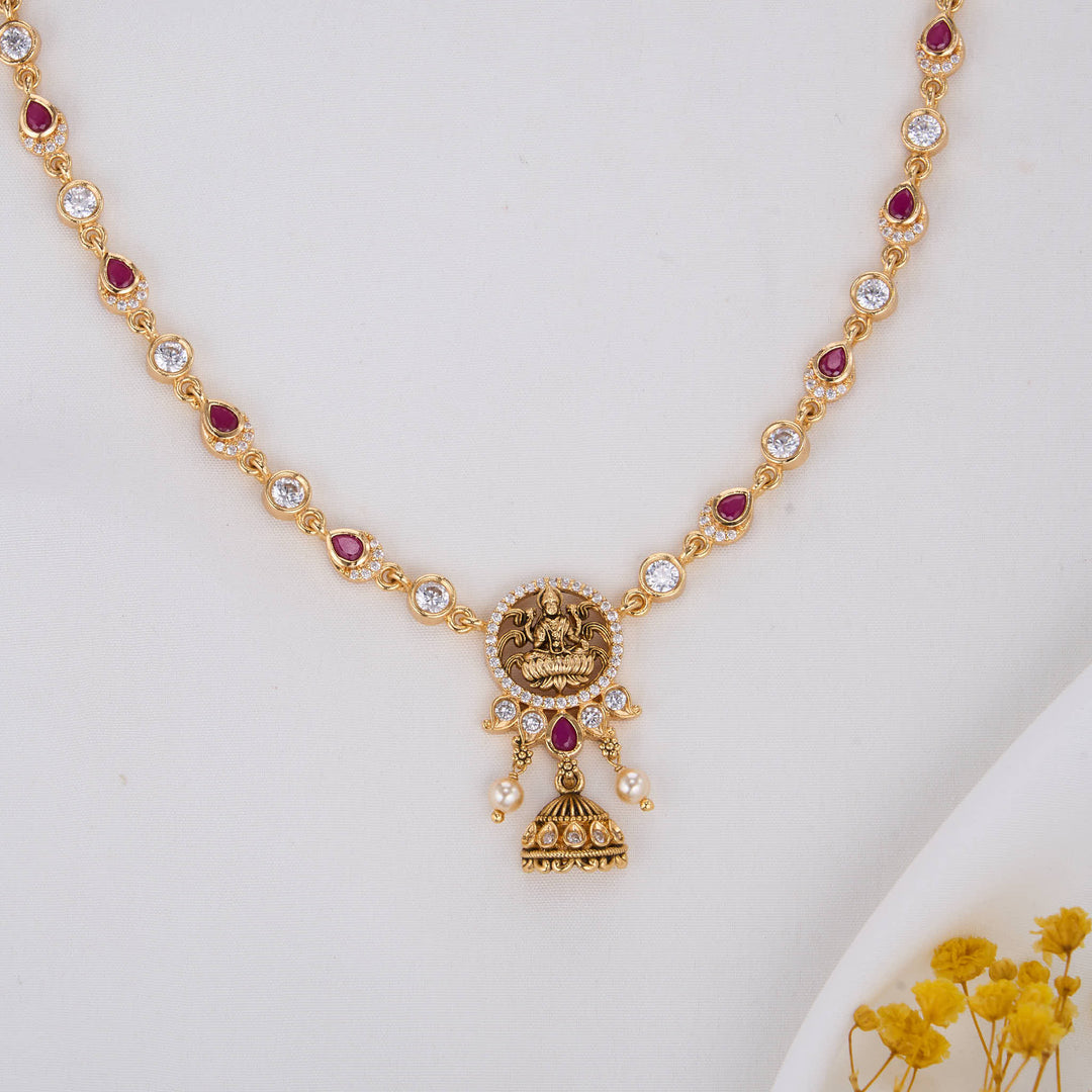 Elegant Divine Nagas Short Necklace Set