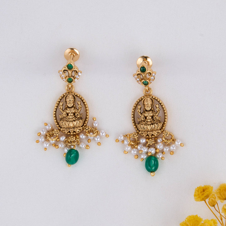 Asikaa Nagas Short Necklace Set
