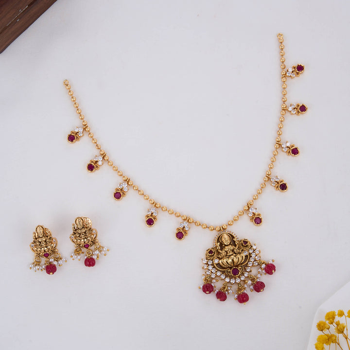 Royal Bloom Nagas Short Necklace Set