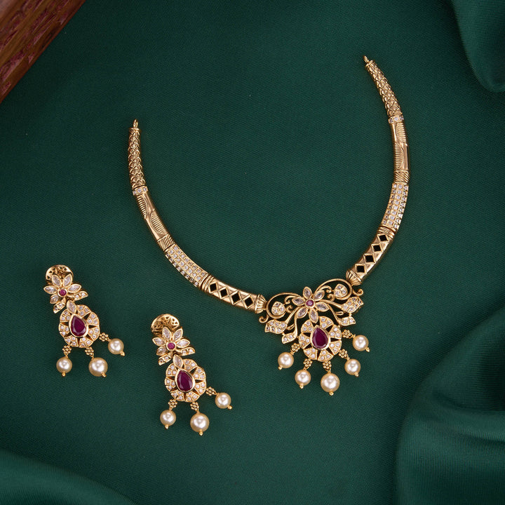 Stunning Stone Short Necklace Set