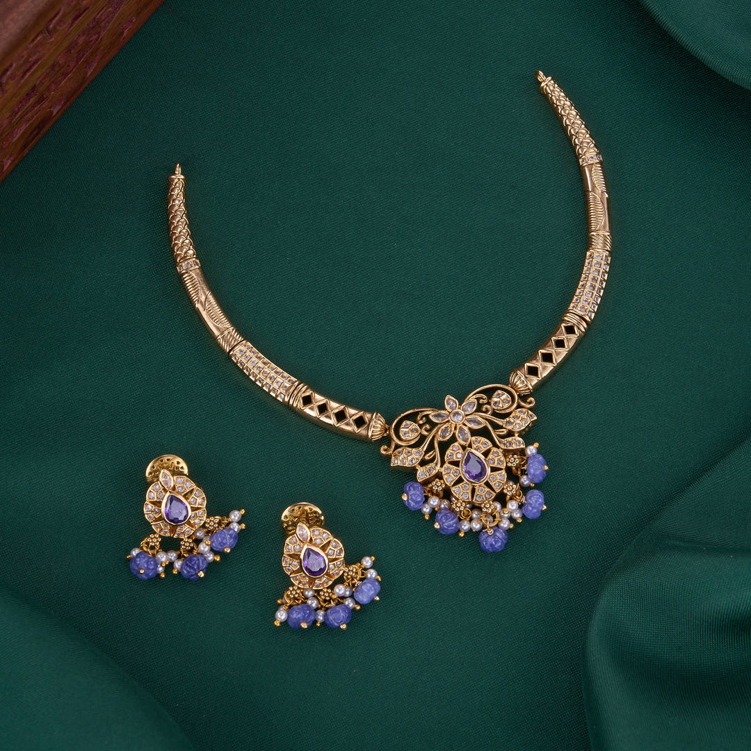 Glowing Short Necklace Set