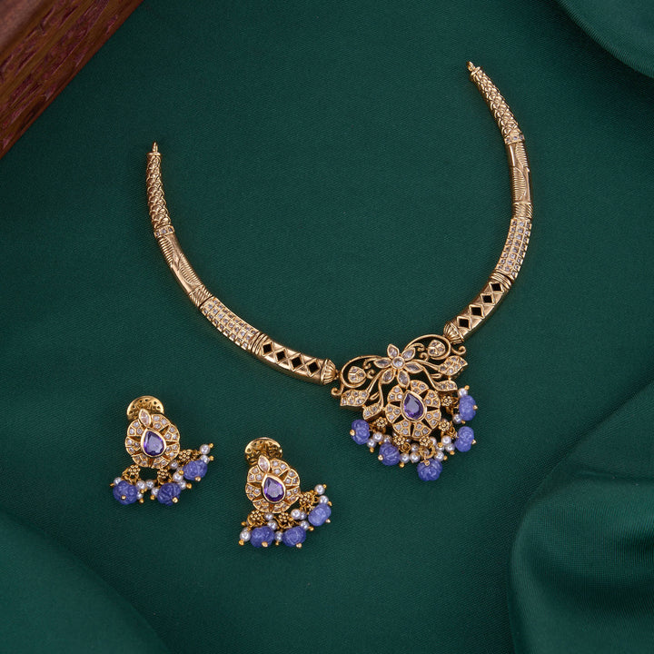 Glowing Short Necklace Set