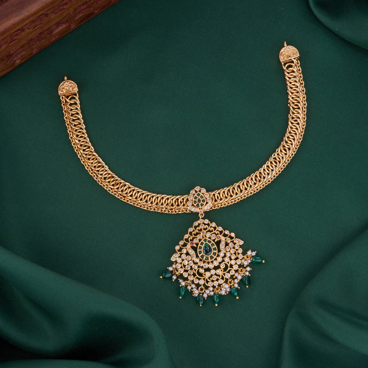 Beautiful Stone Short Necklace