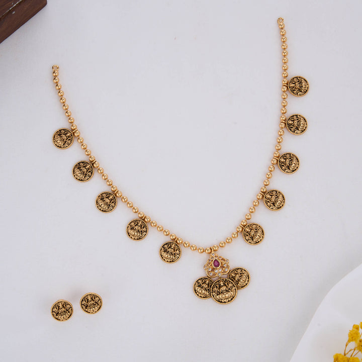 Captivating Nagas Short Necklace Set