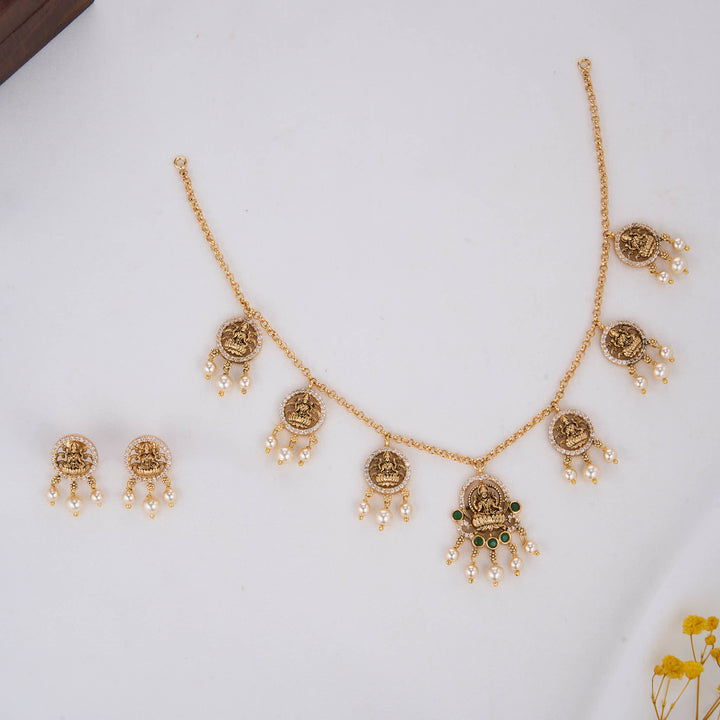 Vishitha Nagas Short Necklace Set