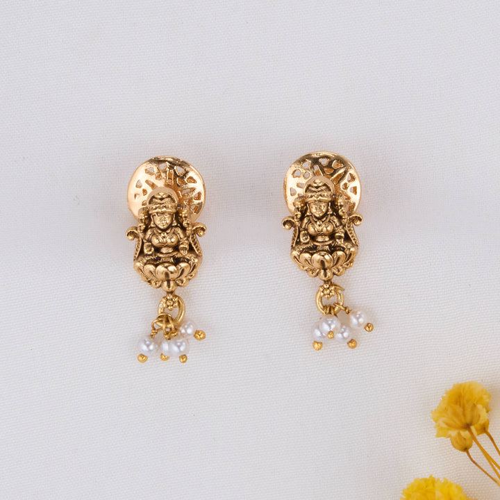 Vedhika Nagas Short Necklace Set