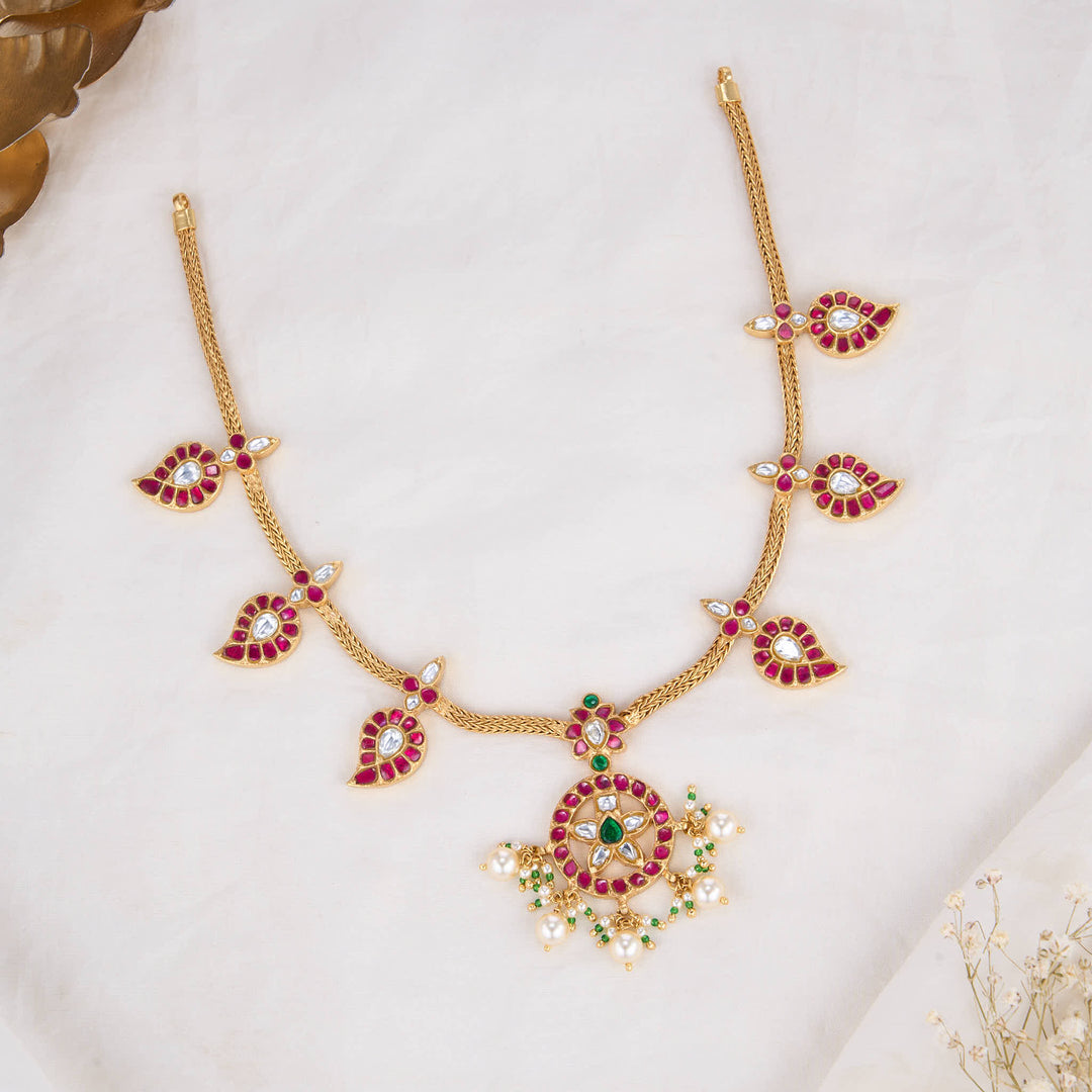 Charmique Kundan Short Necklace