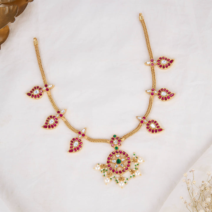 Charmique Kundan Short Necklace