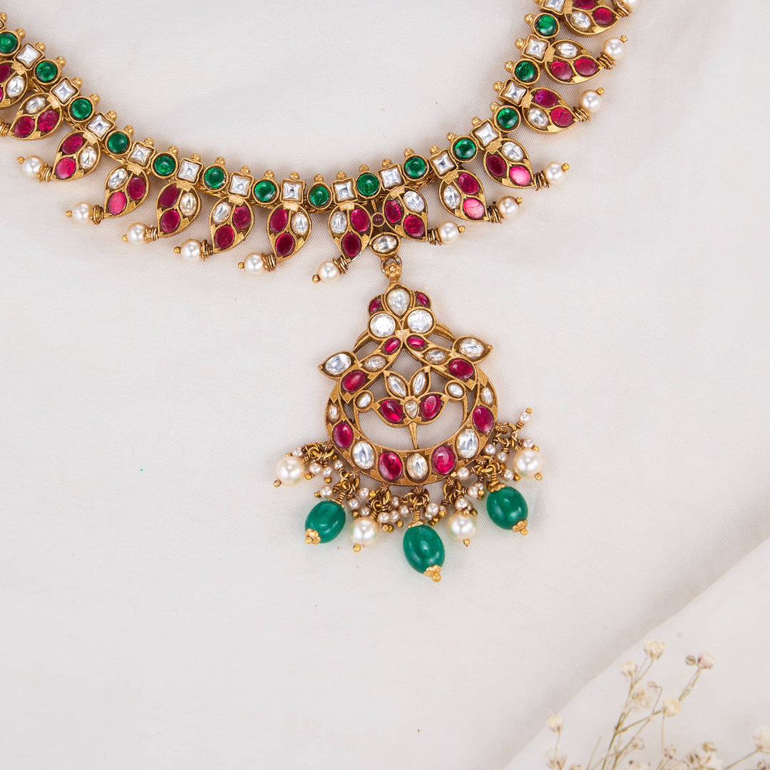 Niharikha Kundan Necklace Set