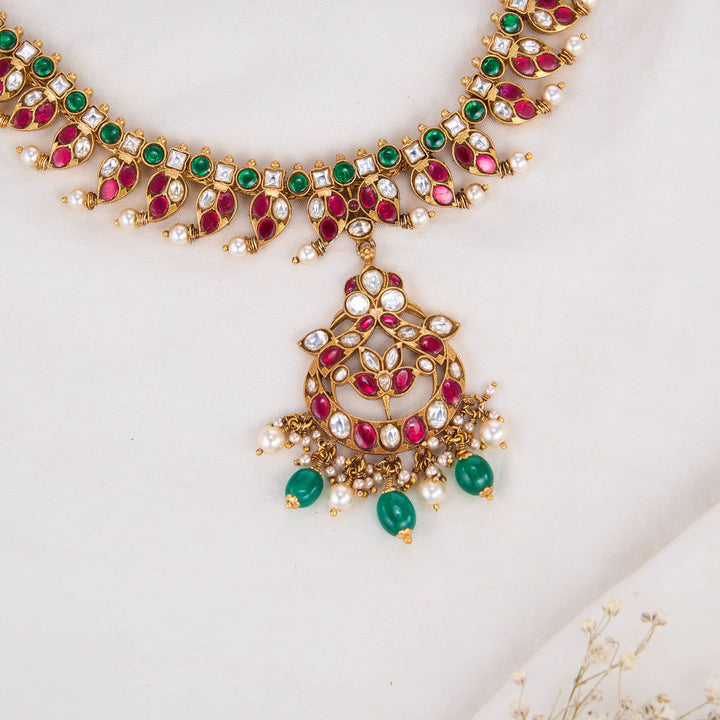 Niharikha Kundan Necklace Set