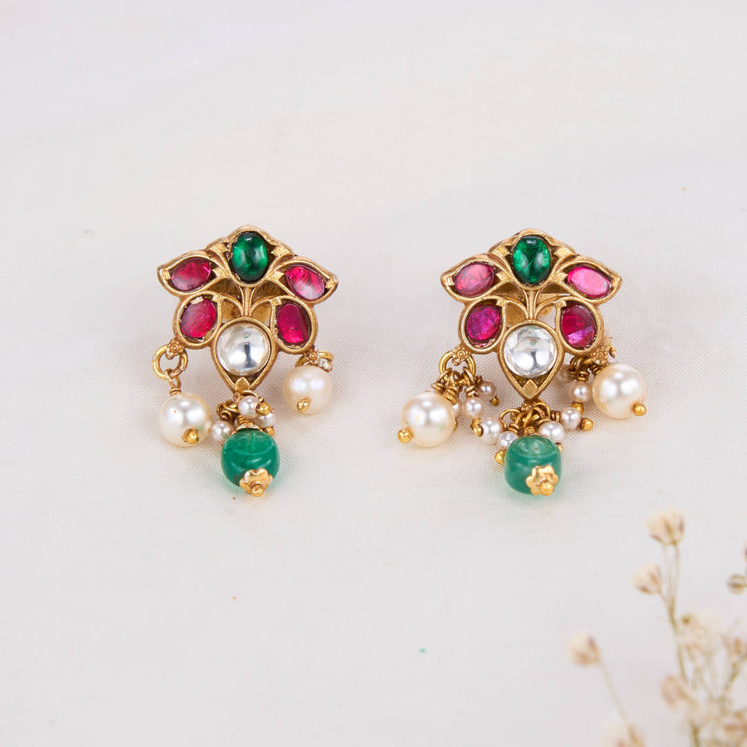 Niharikha Kundan Necklace Set