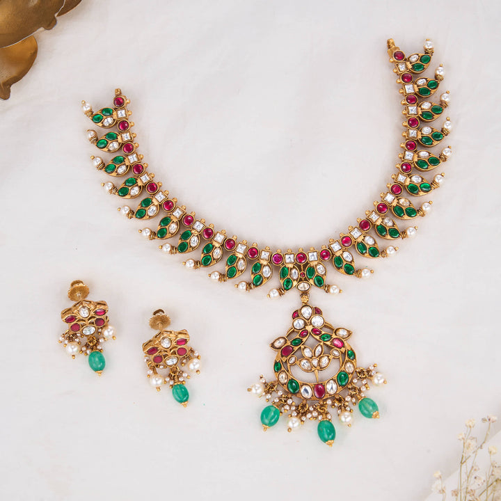 Shinning Kundan Necklace Set