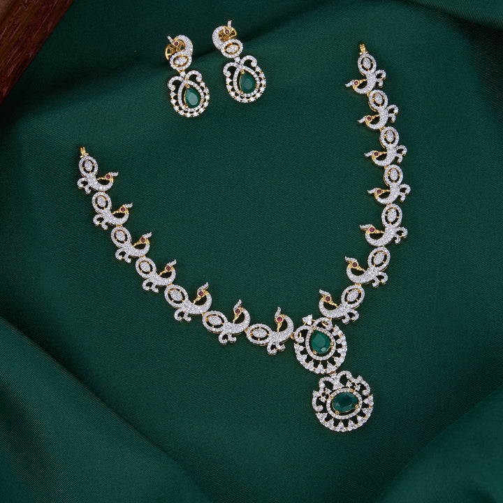 Inisha Avikam Short Necklace Set