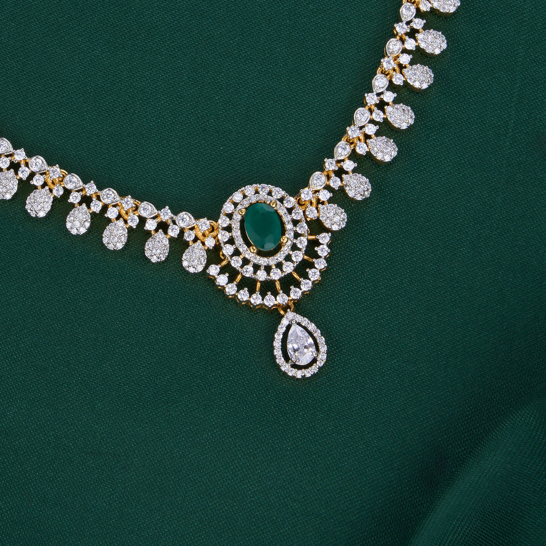 Stylish Avikam Short Necklace Set