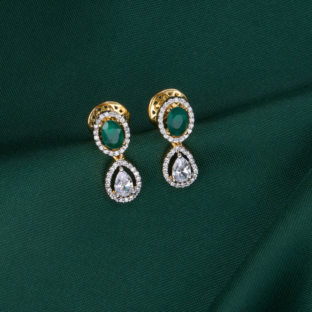 Stylish Avikam Short Necklace Set