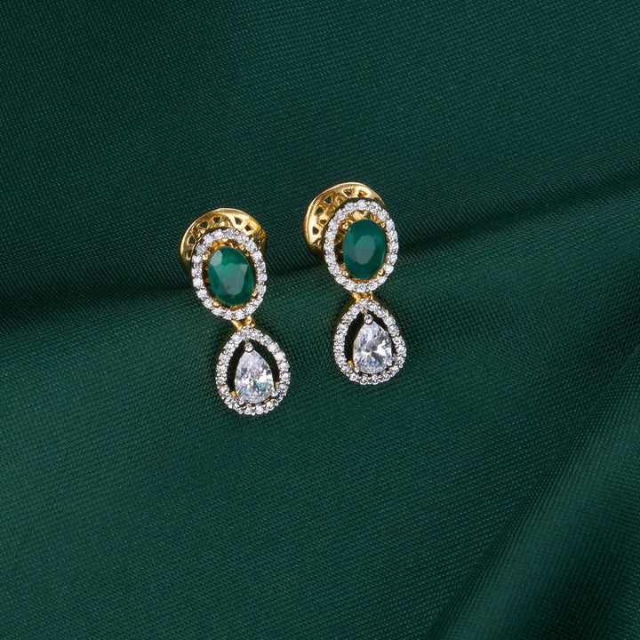 Stylish Avikam Short Necklace Set