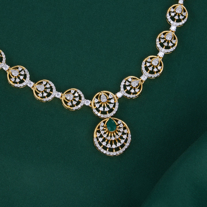 Trendy Avikam Short Necklace Set