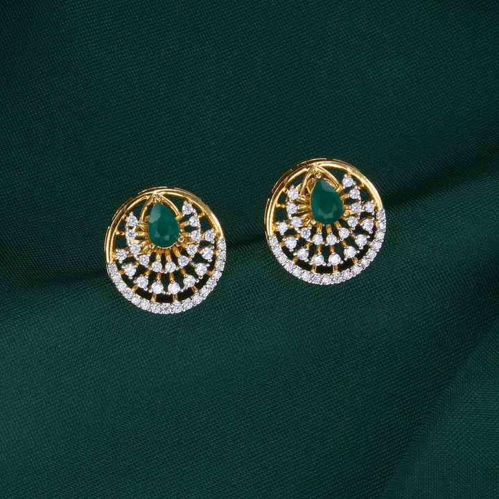 Trendy Avikam Short Necklace Set