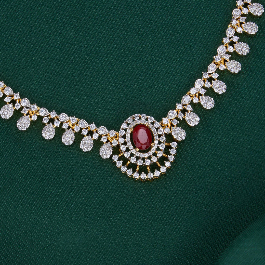 Chic Avikam Short Necklace Set