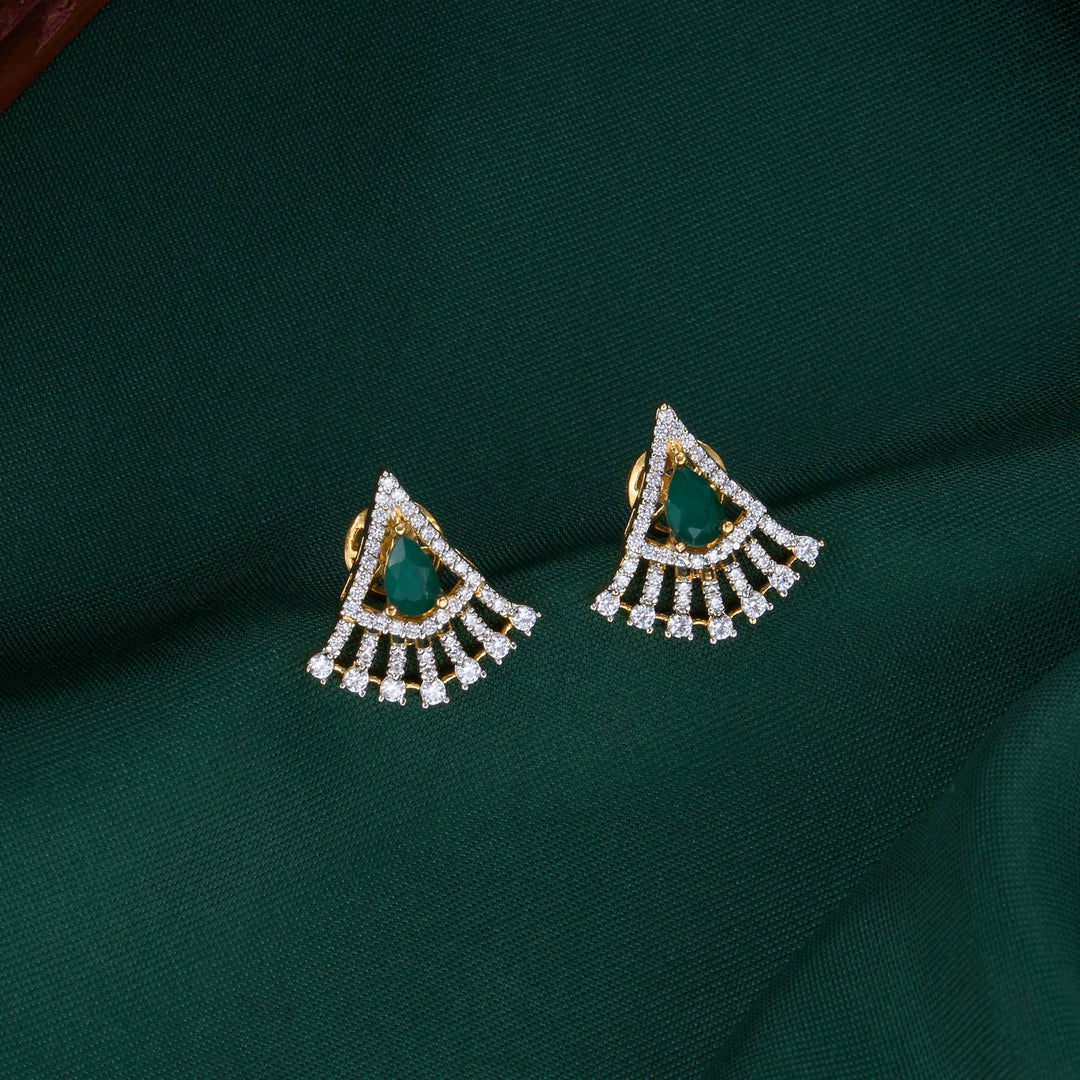 Glowing Avikam Short Necklace Set