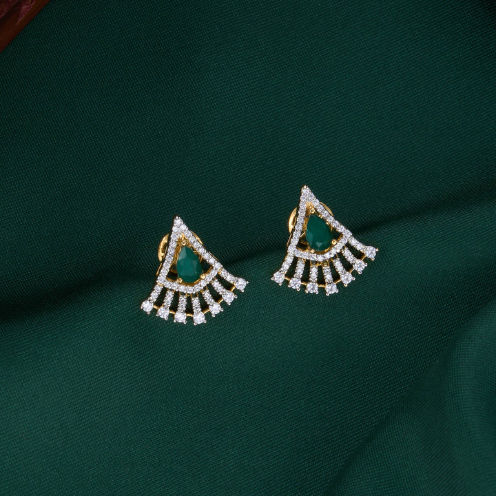 Glowing Avikam Short Necklace Set