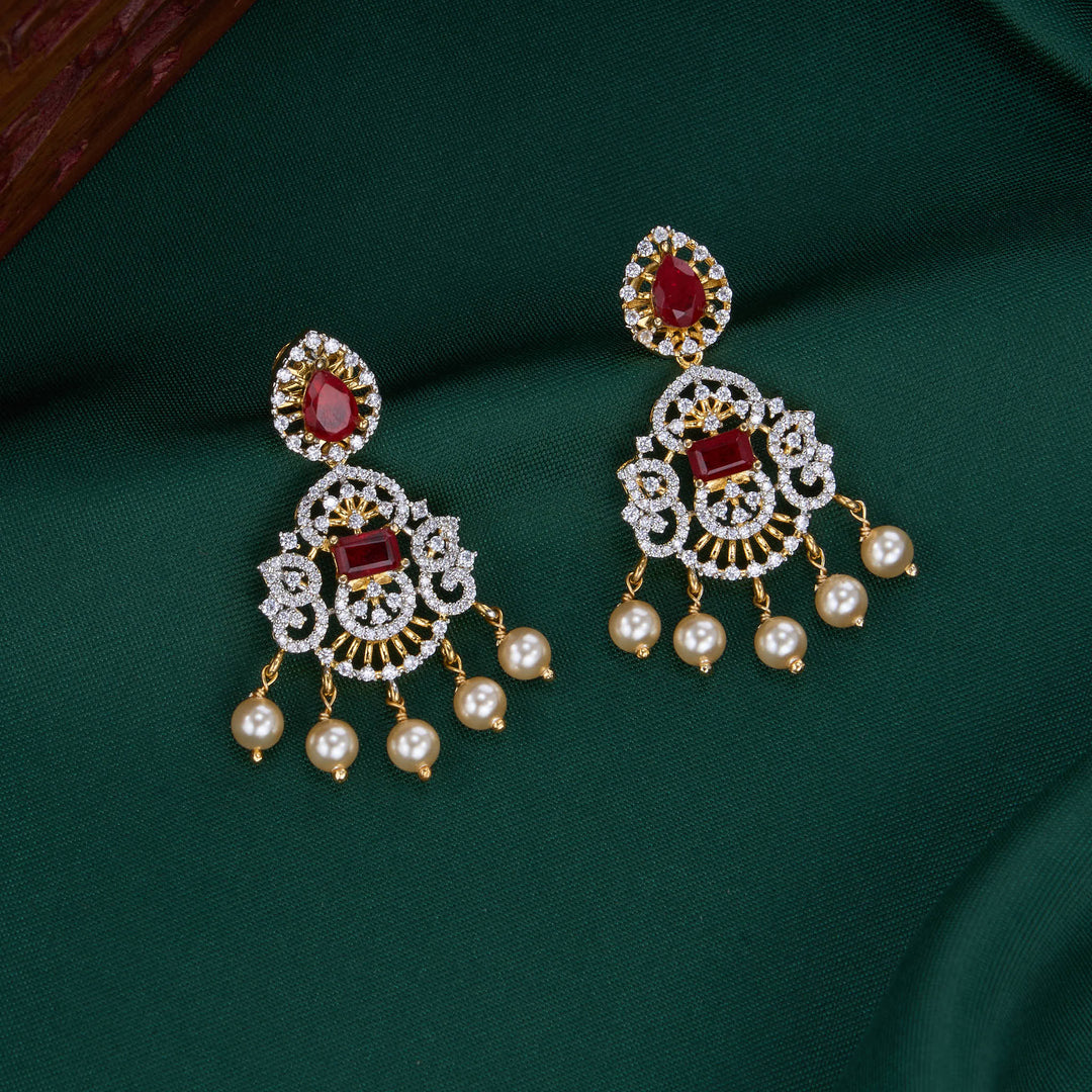 Elisia Avikam Short Necklace Set