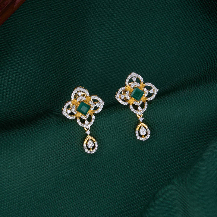 Stylish Avikam Short Necklace Set