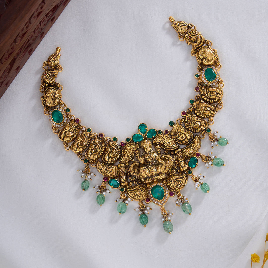Kenisha Nagas Short Necklace