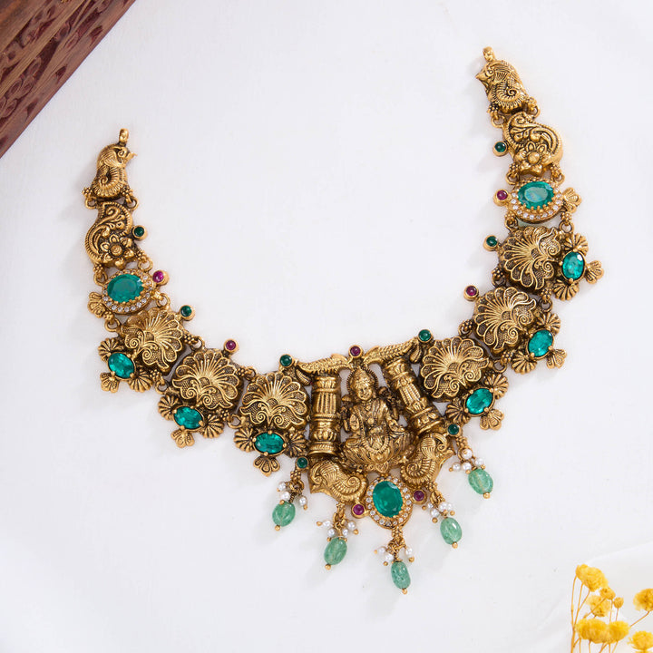 Aashikha Nagas Short Necklace