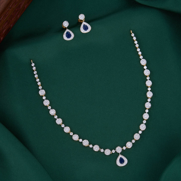 Glowing Avikam Short Necklace Set