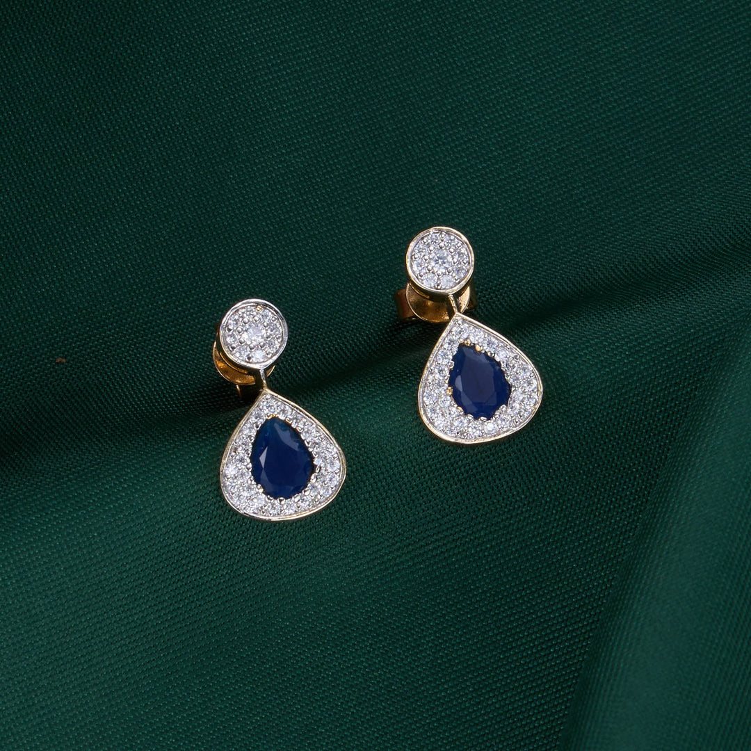 Glowing Avikam Short Necklace Set