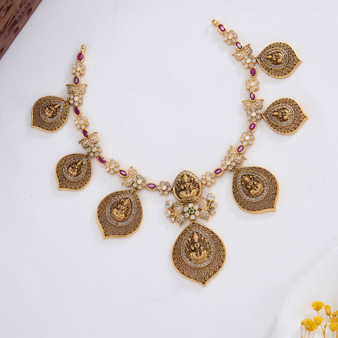 Shinning Nagas Short Necklace