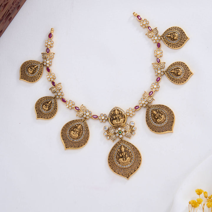 Shinning Nagas Short Necklace