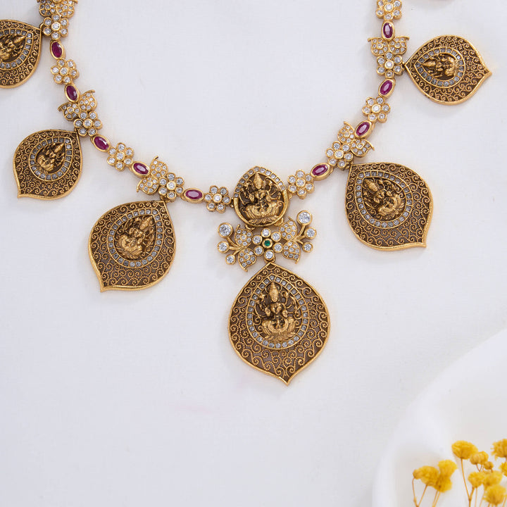 Shinning Nagas Short Necklace