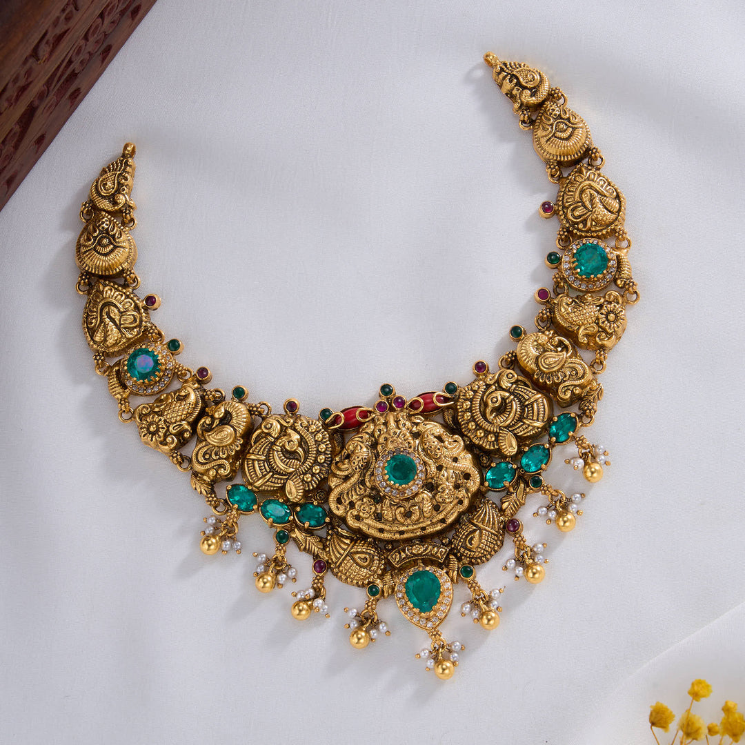 Luxurious Nagas Short Necklace