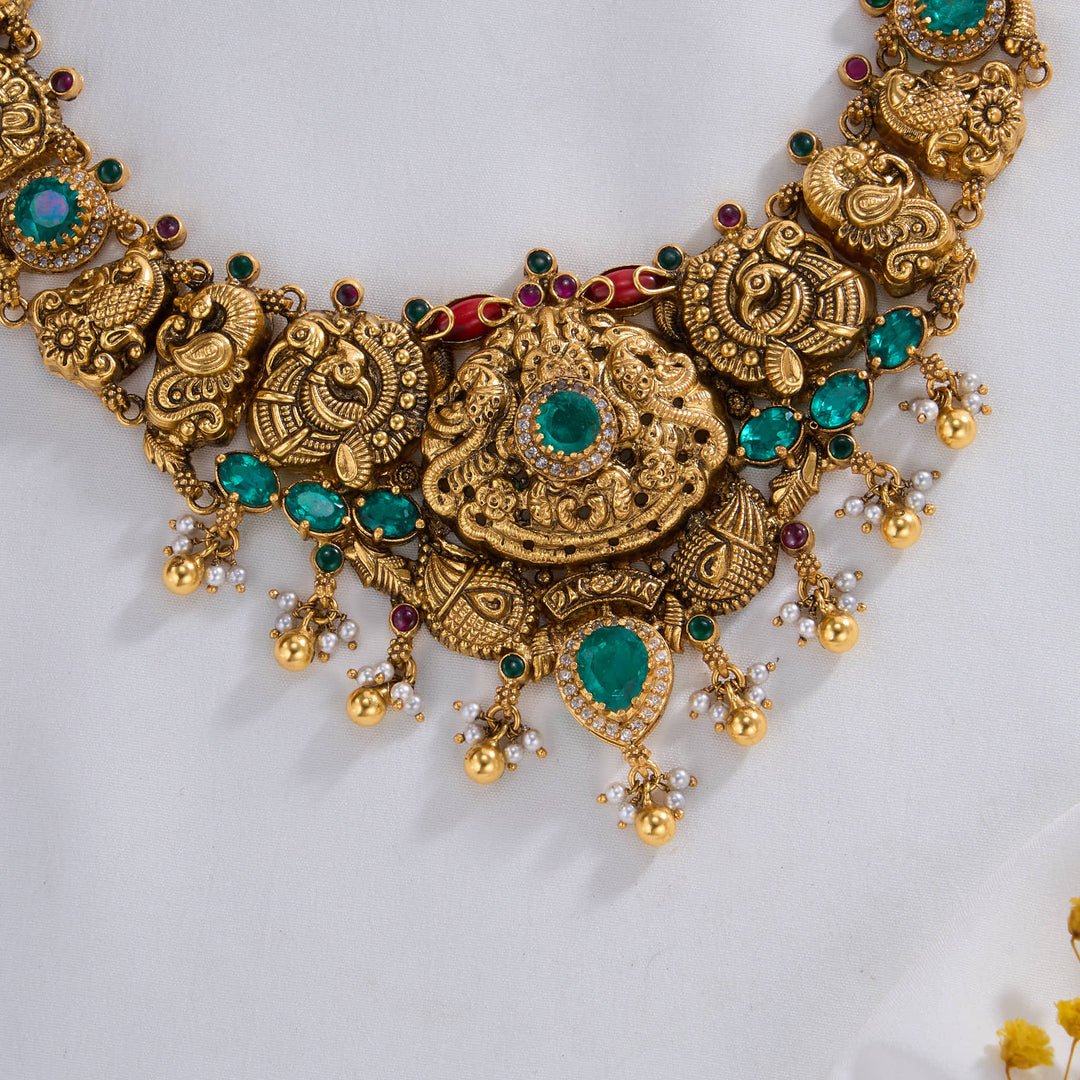 Luxurious Nagas Short Necklace
