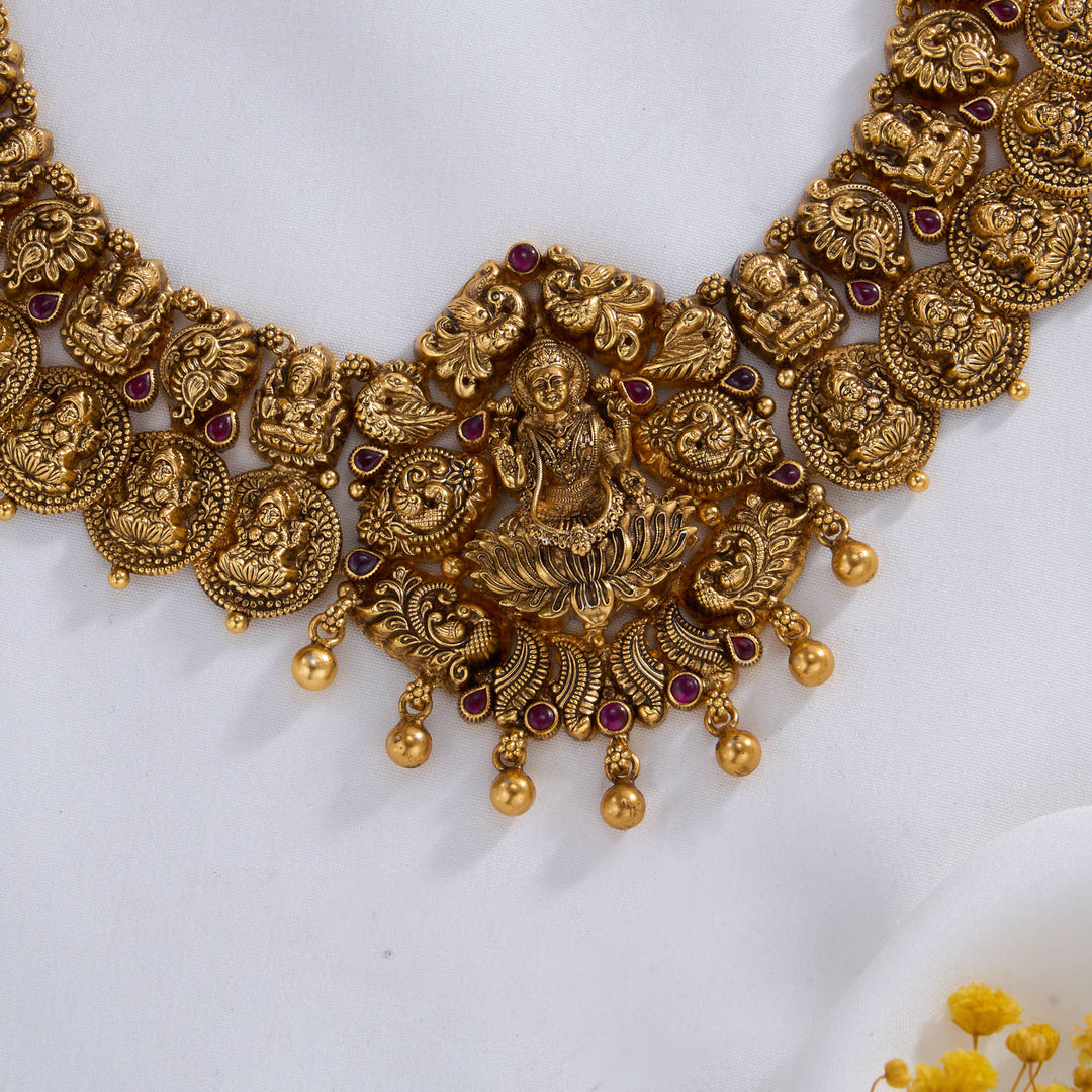 Hiranya Nagas Short Necklace