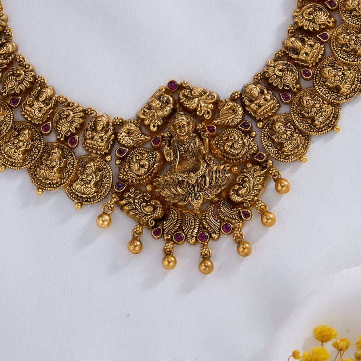 Hiranya Nagas Short Necklace