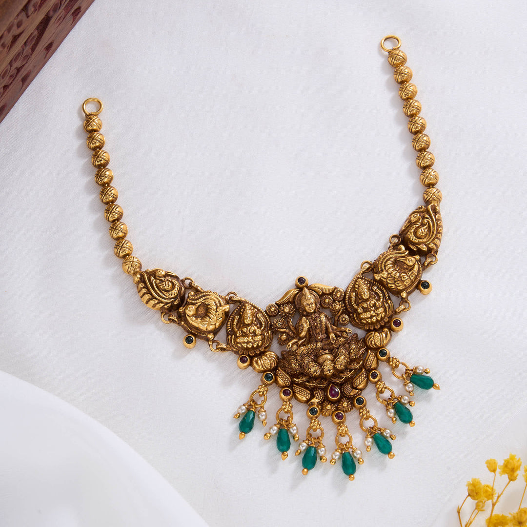 Timeless Grace Short Necklace
