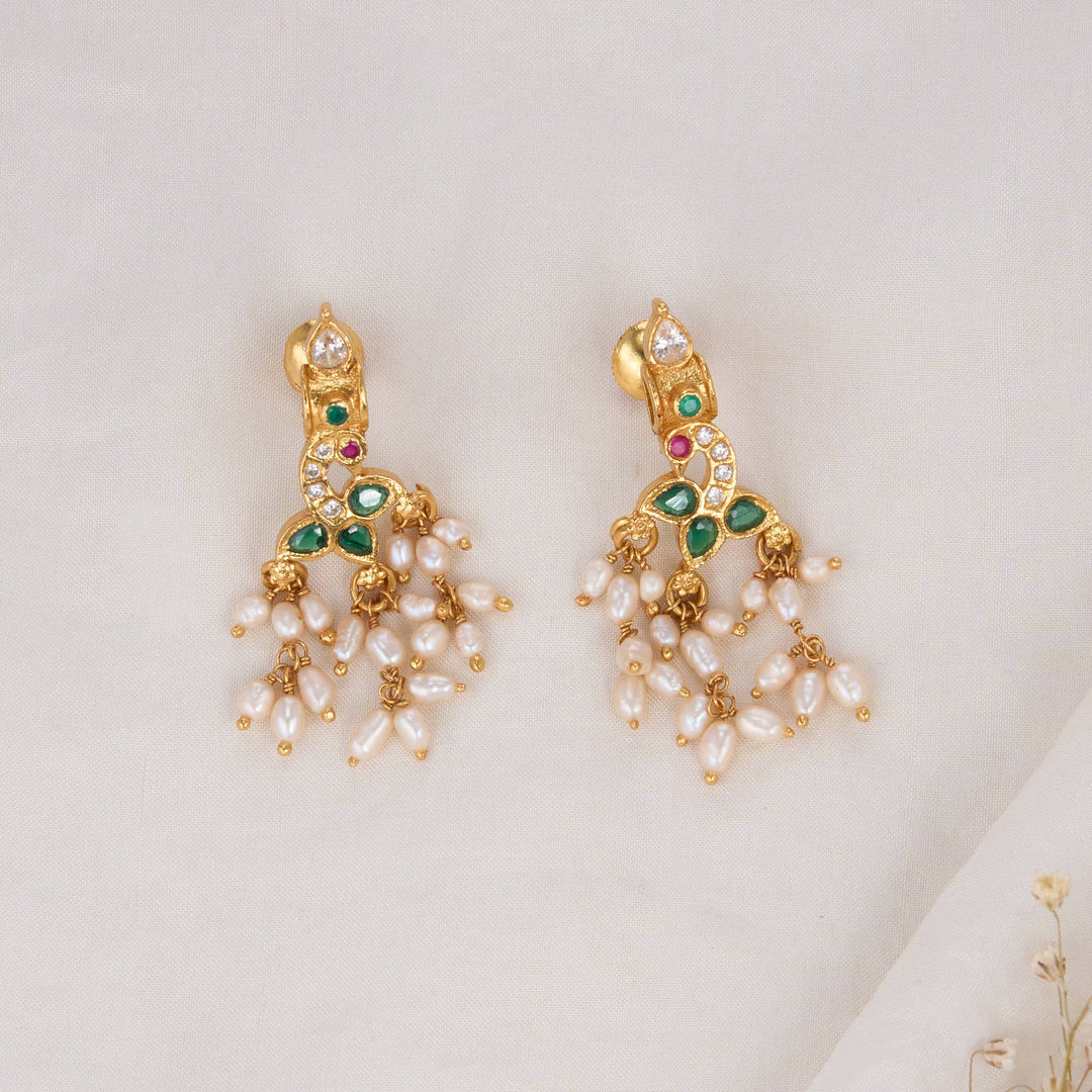 Vivitha Guttapusalu Necklace Set