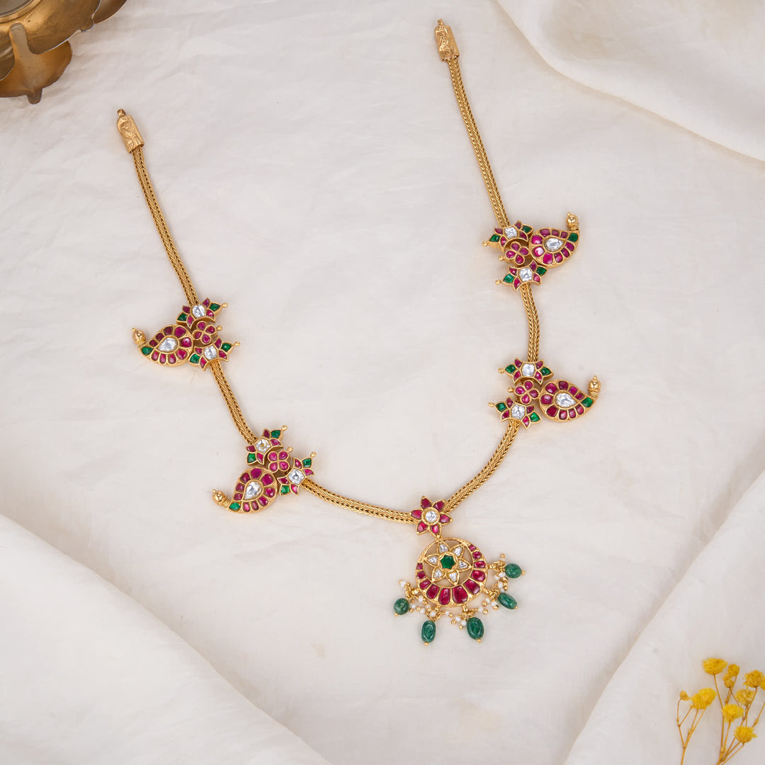 Dheeksha Kundan Short Necklace