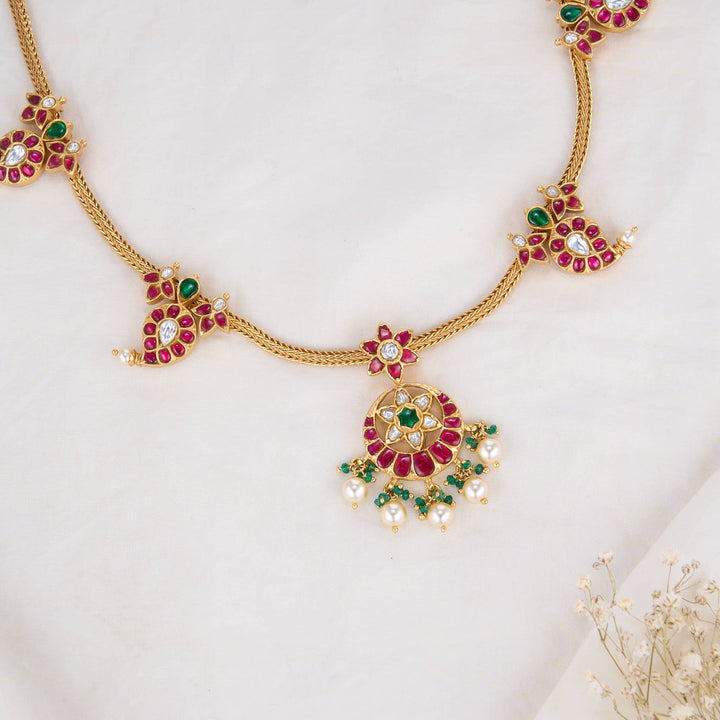 Cutest Kundan Short Necklace