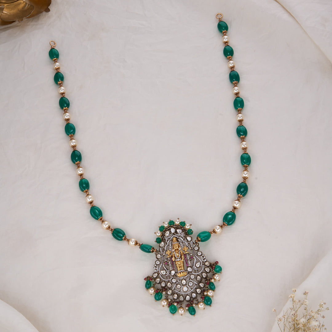 Anushikya Victorian Short Necklace