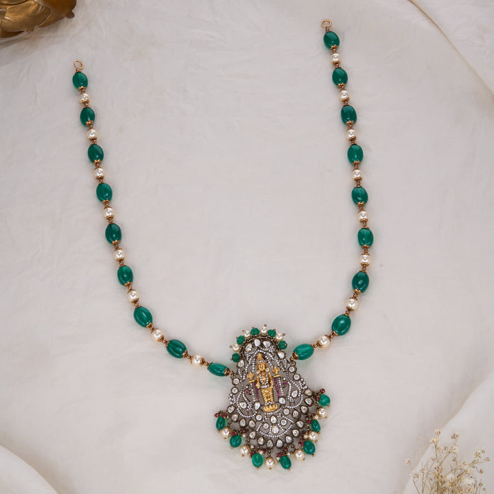 Anushikya Victorian Short Necklace