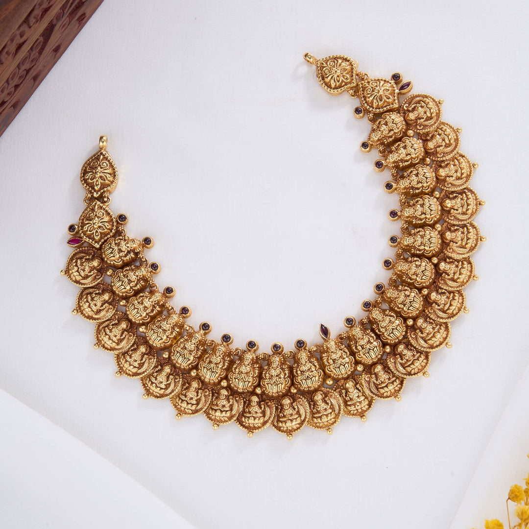 Navisha Nagas Short Necklace