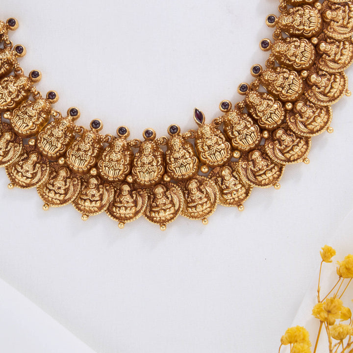 Navisha Nagas Short Necklace