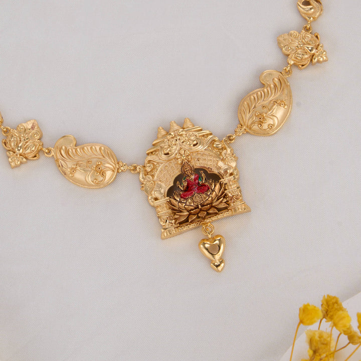 Attractive 3D Nagas Short Necklace Set