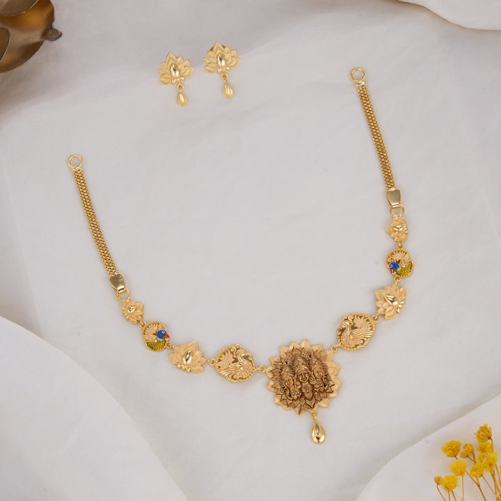 Dynamic 3D Nagas Short Necklace Set