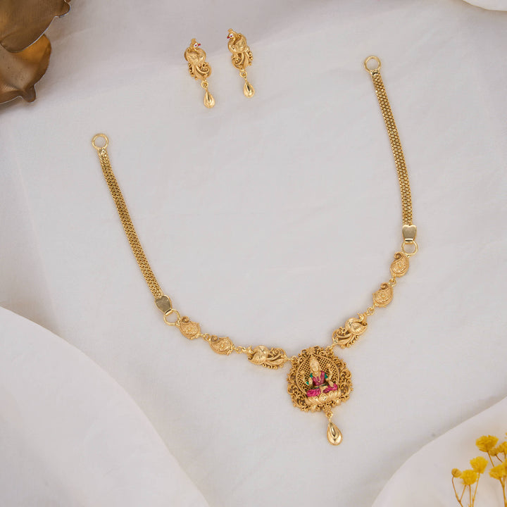 Elegant 3D Spl Short Necklace Set
